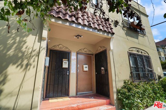 3013 W 11th Street, Los Angeles, CA 90006