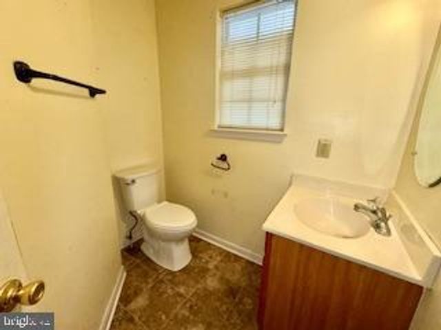 7506 CASTLE ROCK DR, Clinton, MD 20735