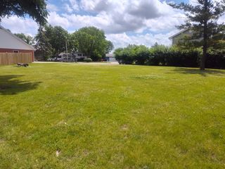 2418 Highland Circle, Lindenhurst, IL 60046