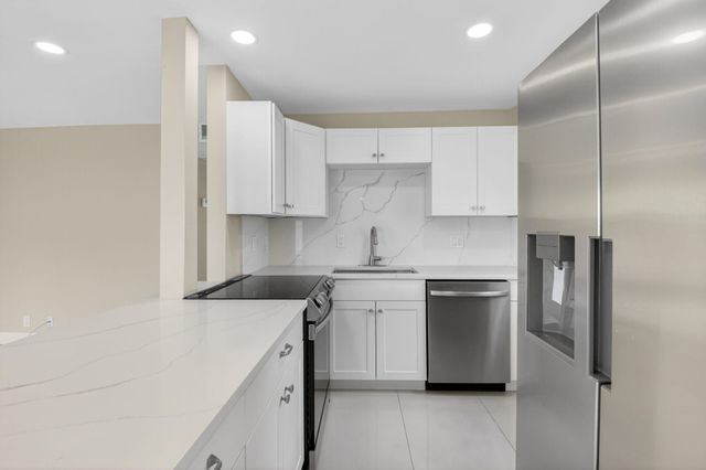 144 Fanshaw D, Boca Raton, FL 33434