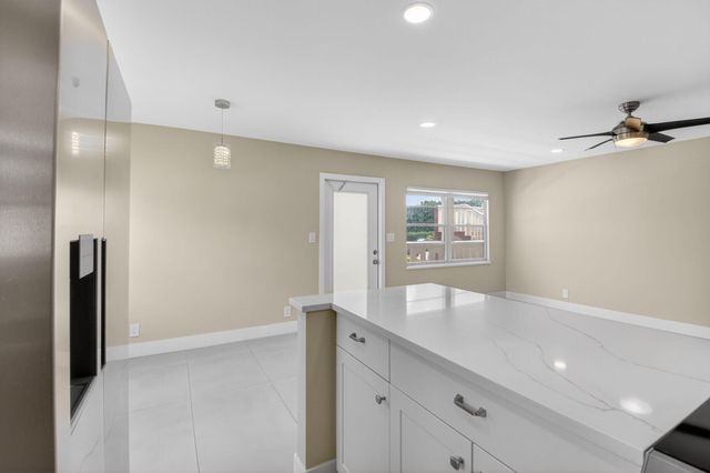 144 Fanshaw D, Boca Raton, FL 33434