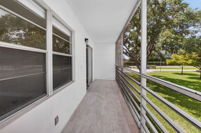 144 Fanshaw D, Boca Raton, FL 33434