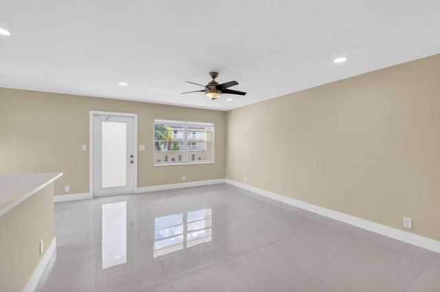 144 Fanshaw D, Boca Raton, FL 33434