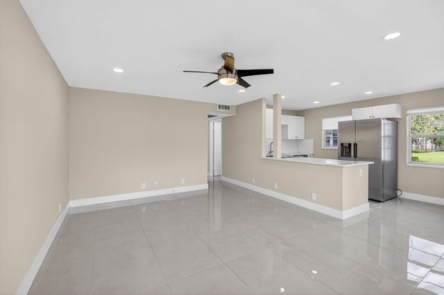 144 Fanshaw D, Boca Raton, FL 33434