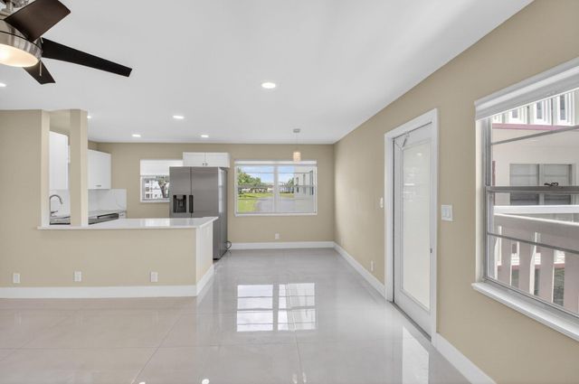 144 Fanshaw D, Boca Raton, FL 33434