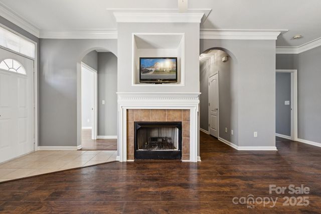 7325 Michaels Landing Drive, Charlotte, NC 28262