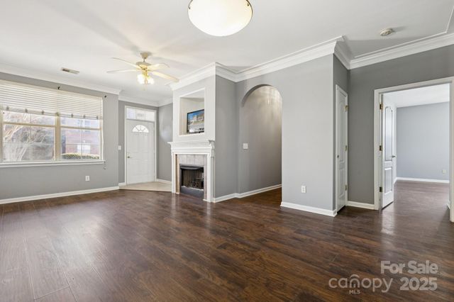 7325 Michaels Landing Drive, Charlotte, NC 28262