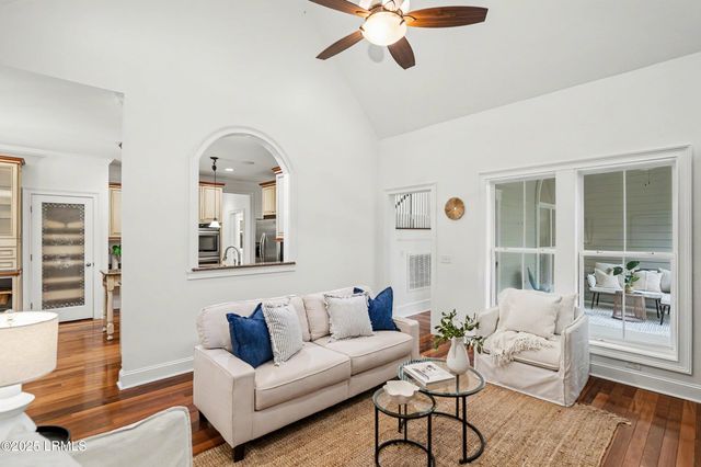 10 Walling Grove Road, Beaufort, SC 29907