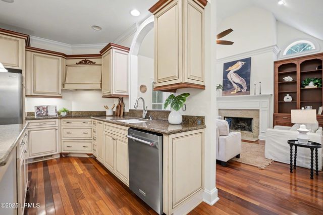 10 Walling Grove Road, Beaufort, SC 29907