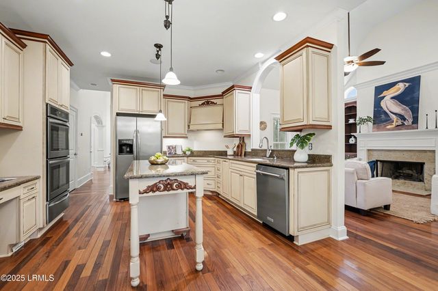 10 Walling Grove Road, Beaufort, SC 29907