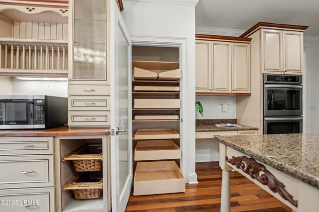 10 Walling Grove Road, Beaufort, SC 29907