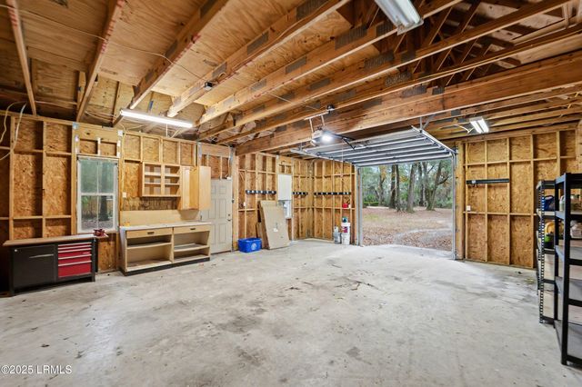 10 Walling Grove Road, Beaufort, SC 29907