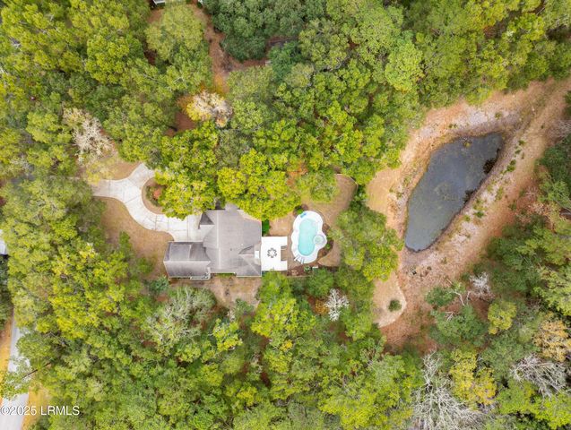 10 Walling Grove Road, Beaufort, SC 29907