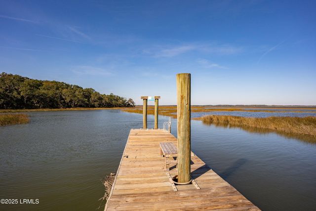 10 Walling Grove Road, Beaufort, SC 29907