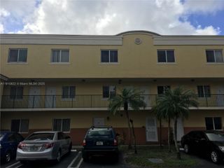 12605 SW 91st St 103, Miami, FL 33186