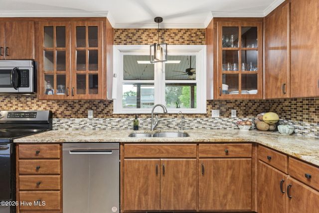 230 Greenwich Lane, Wilmington, NC 28409