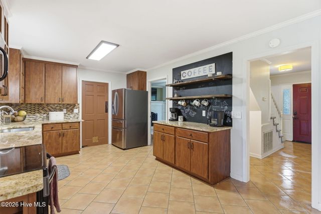 230 Greenwich Lane, Wilmington, NC 28409