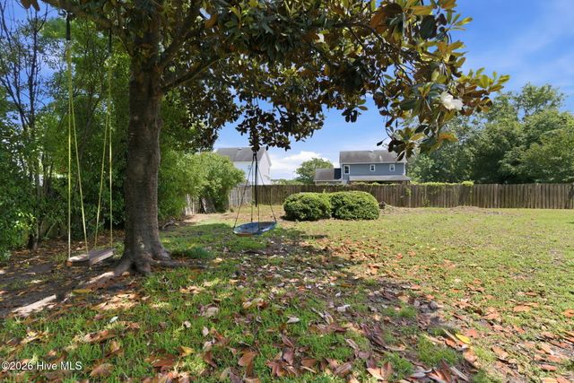 230 Greenwich Lane, Wilmington, NC 28409