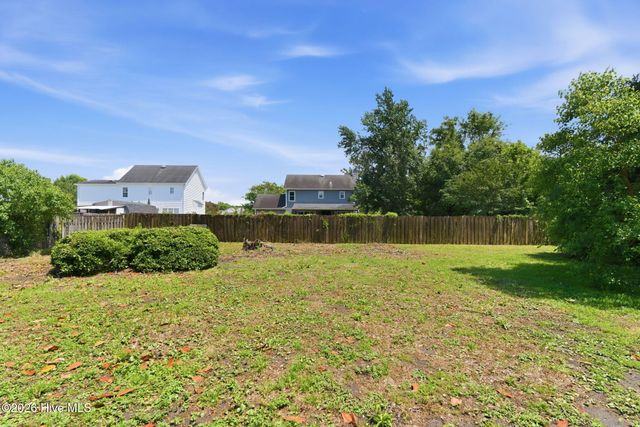 230 Greenwich Lane, Wilmington, NC 28409