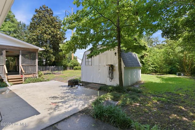 230 Greenwich Lane, Wilmington, NC 28409