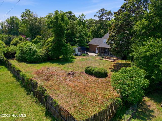 230 Greenwich Lane, Wilmington, NC 28409