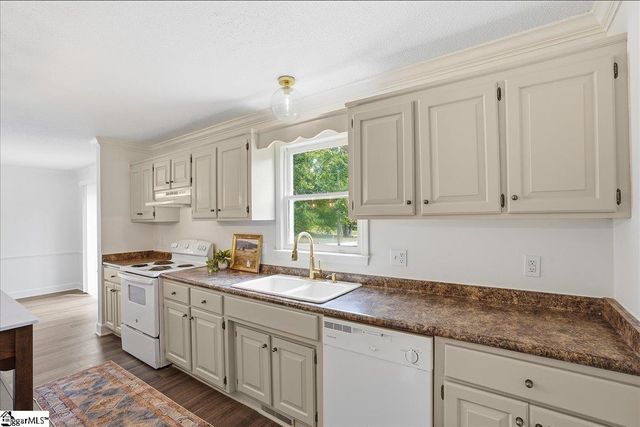 1 Green Ridge Place, Taylors, SC 29687