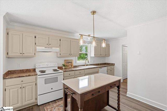 1 Green Ridge Place, Taylors, SC 29687