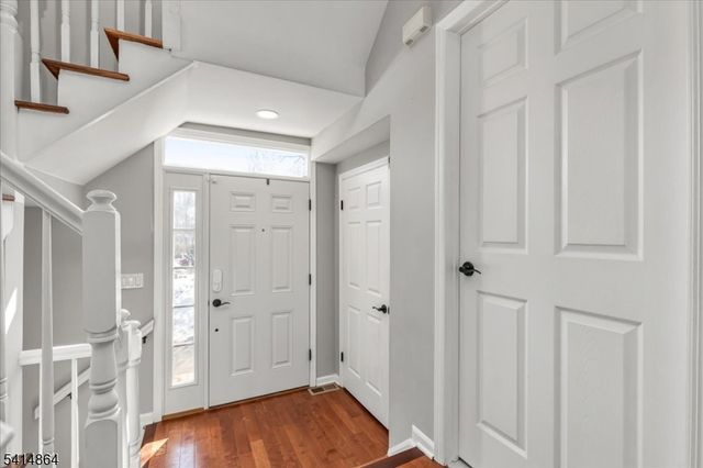 40 Primrose Ln, Long Hill Twp., NJ 07933