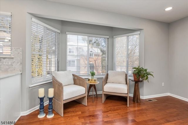 40 Primrose Ln, Long Hill Twp., NJ 07933