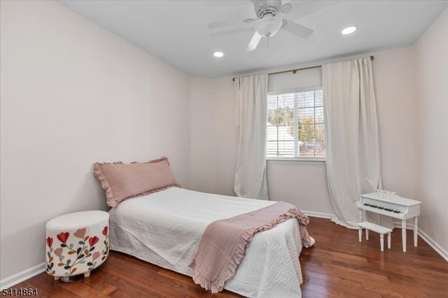 40 Primrose Ln, Long Hill Twp., NJ 07933