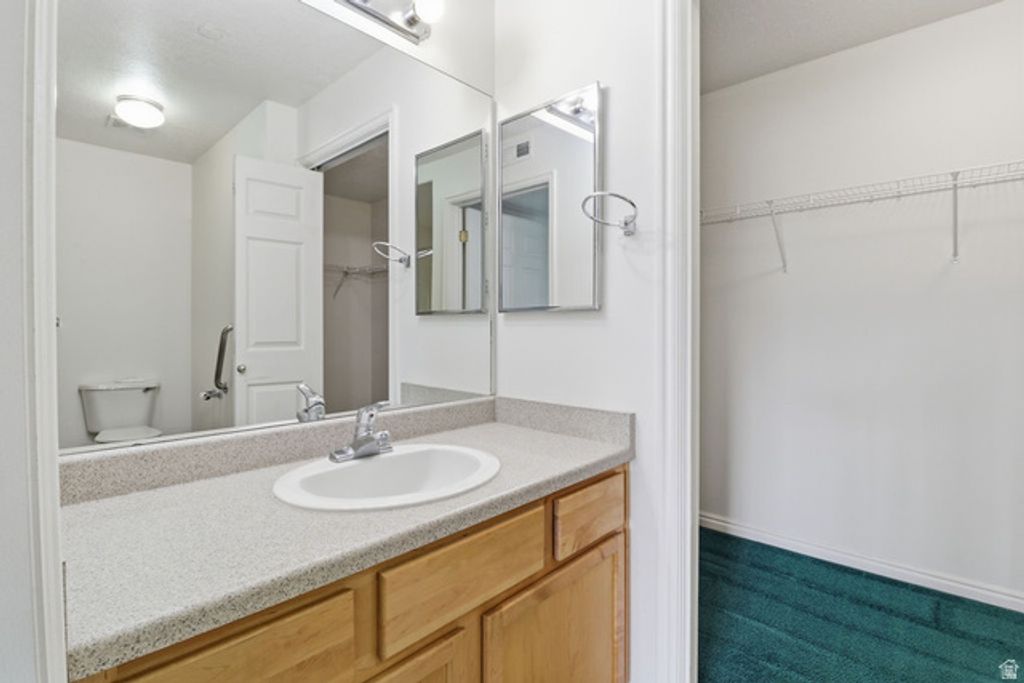 Image 17 of property listing at 2083 N MORNING STAR DR, Saratoga Springs, UT 84045