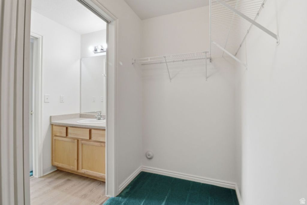 Image 19 of property listing at 2083 N MORNING STAR DR, Saratoga Springs, UT 84045