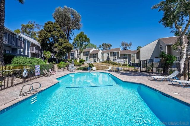 6333 College Grove Way 2104, San Diego, CA 92115