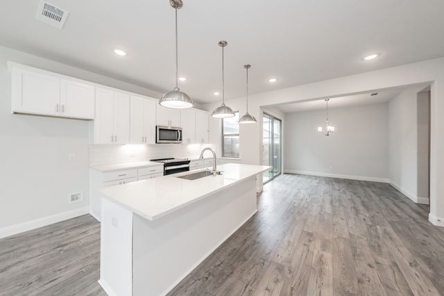 9709 Thorncrown Lane, Fort Worth, TX 76179