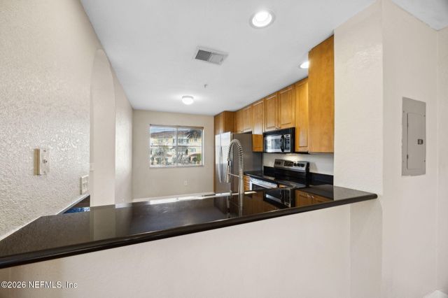 9745 TOUCHTON Road 530, Jacksonville, FL 32246