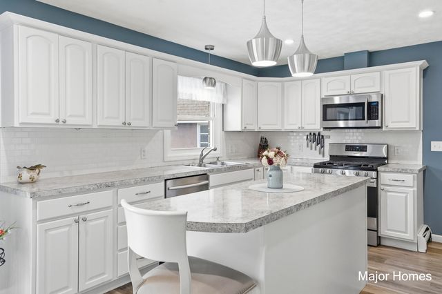 3907 Tioga Drive SW, Wyoming, MI 49519