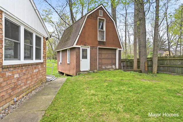 3907 Tioga Drive SW, Wyoming, MI 49519