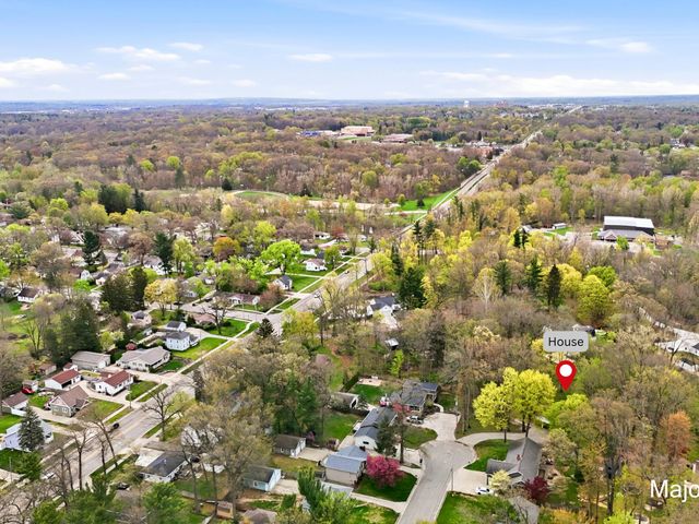 3907 Tioga Drive SW, Wyoming, MI 49519