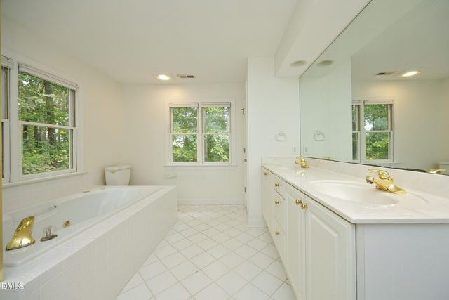 1005 Wood Sage Drive, Chapel Hill, NC 27516