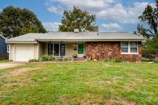 1043 East Cherokee Street, Springfield, MO 65807