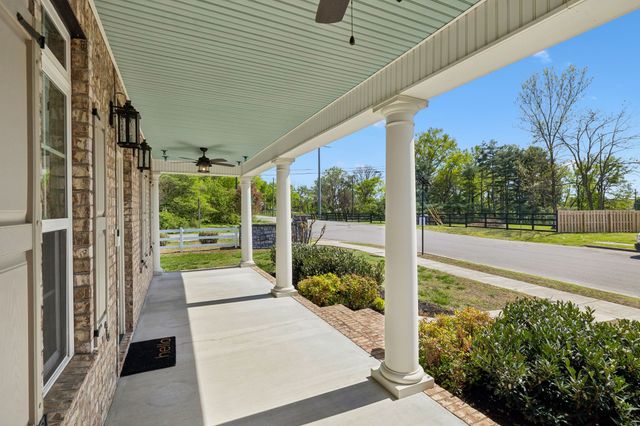 700 Keeton Ct, Old Hickory, TN 37138