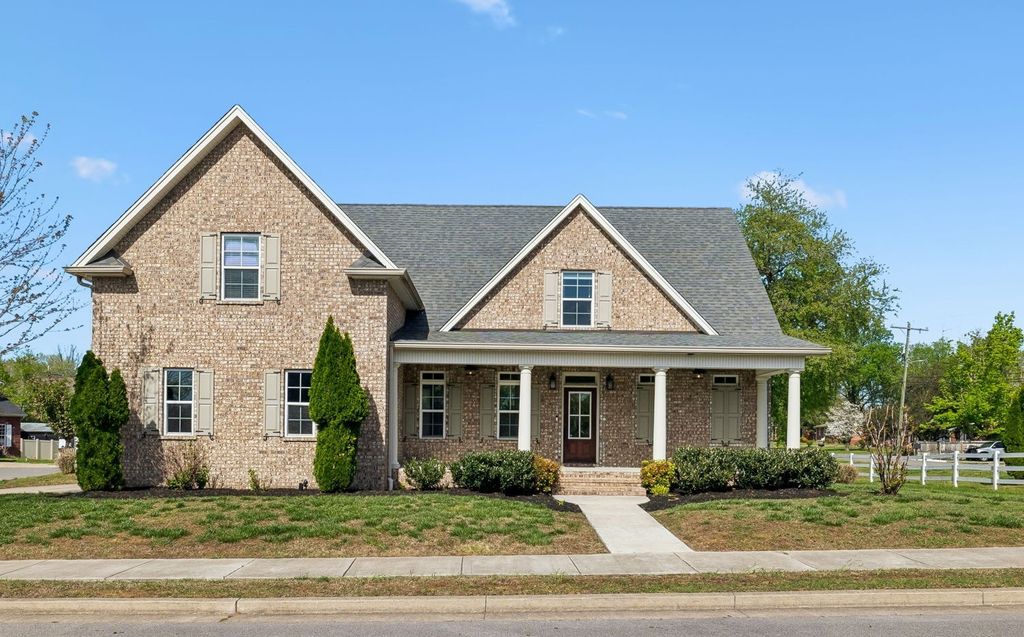 700 Keeton Ct, Old Hickory, TN 37138