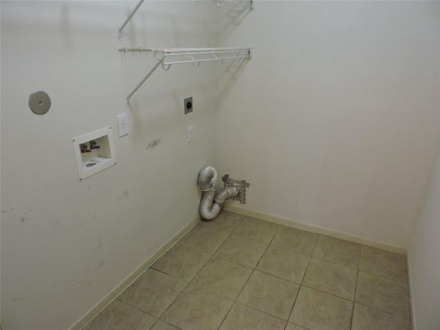 2842 Sandberry Drive, Houston, TX 77345
