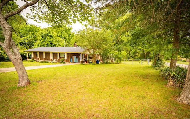 201 Honeysuckle Lane, Cabot, AR 72023