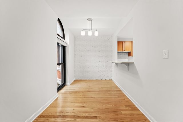 103 Gainsborough 102, Boston, MA 02115