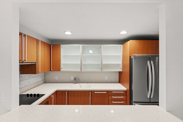 103 Gainsborough 102, Boston, MA 02115