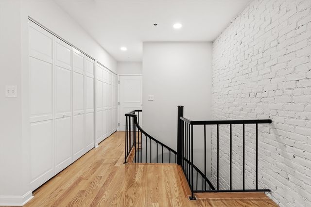 103 Gainsborough 102, Boston, MA 02115