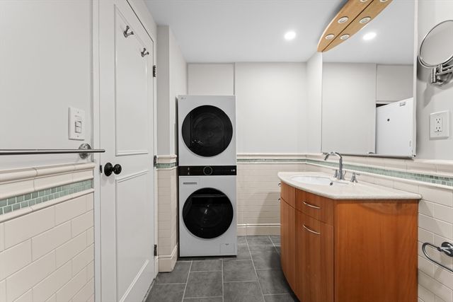 103 Gainsborough 102, Boston, MA 02115