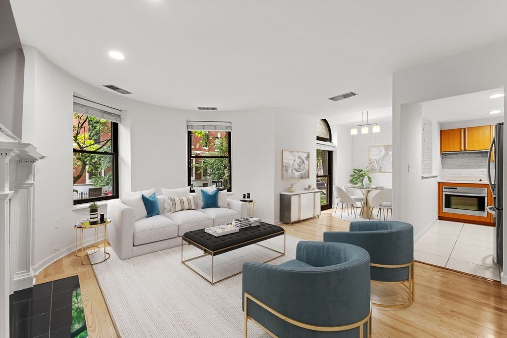103 Gainsborough 102, Boston, MA 02115