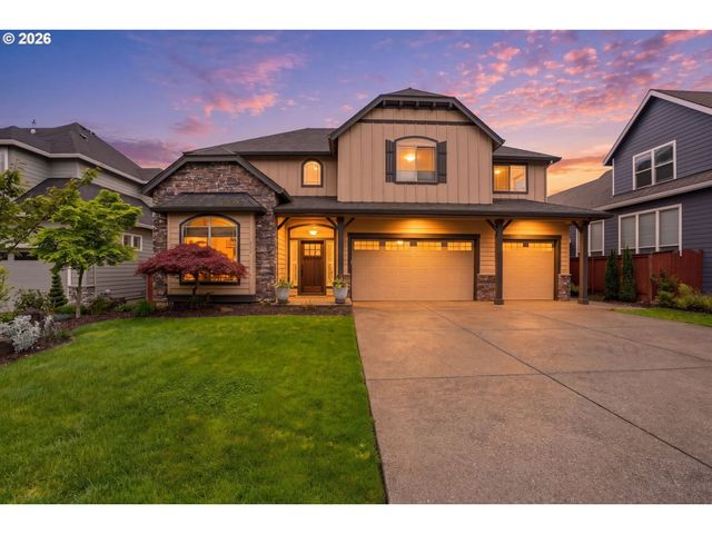 752 W T St, Washougal, WA 98671
